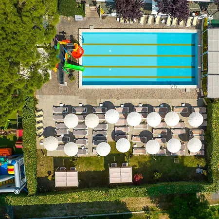 Lotus Hotel All Inclusive & Spiaggia-3