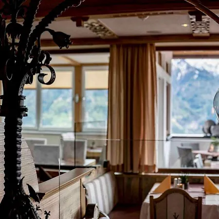 Hotel Montana-2