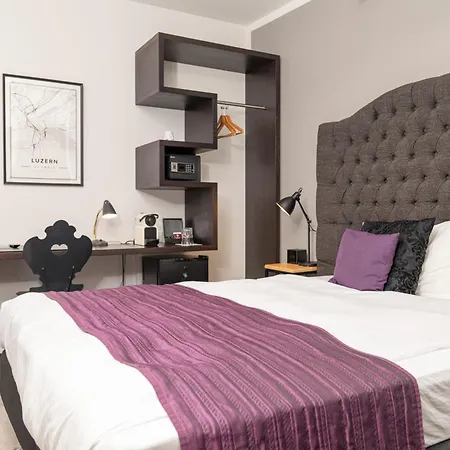 Boutique Hotel Weisses Kreuz - Adult only Hotel-3