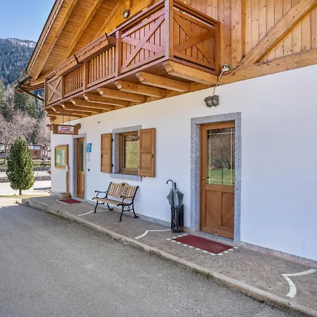 Chalet Camping Fae 1-2