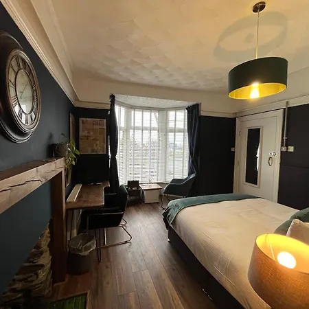 The Lyncroft-2