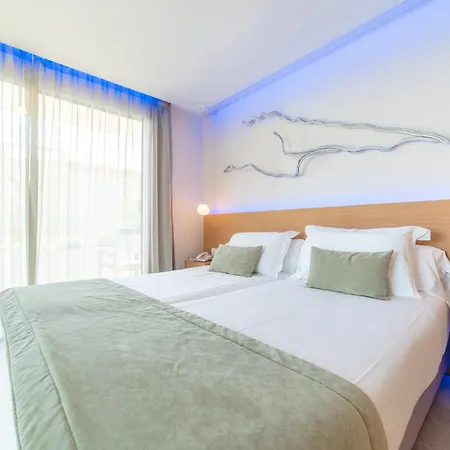 Melbeach Hotel & Spa - Adults Only-3