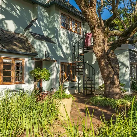 Hedge House Guest House-2