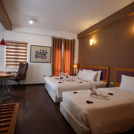 Golden Sunshine Villa Hotel&Travel-2