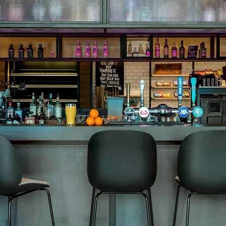 Moxy London Stratford-2