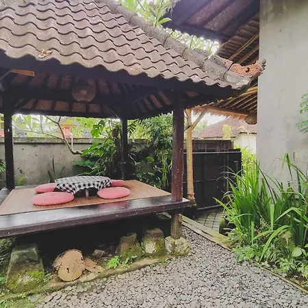 Aura Guesthouse-2