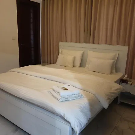 Savoy Inn G-13-2