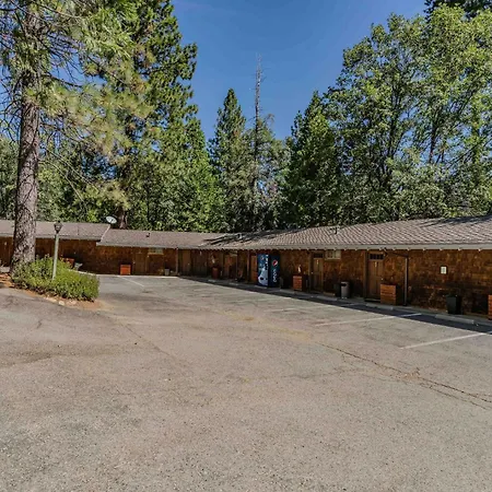 Narrow Gauge Inn-3