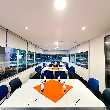 Hotel 104 Art Suites-2