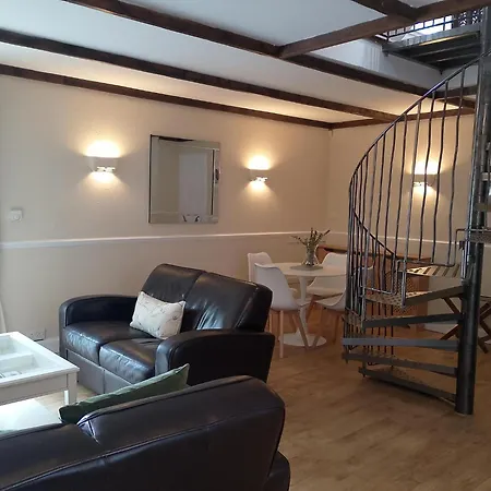 Smiddy House-2