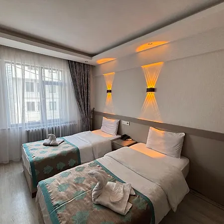 Fly Hotel-2