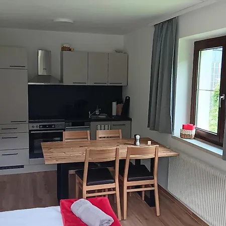 Haus Huber Zimmer und Apartments-3