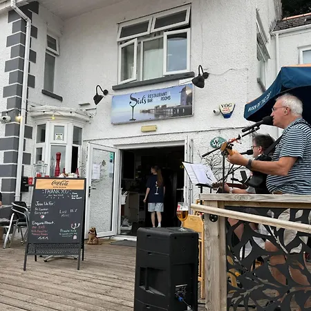 Sids Restaurant And Bar With Rooms-2