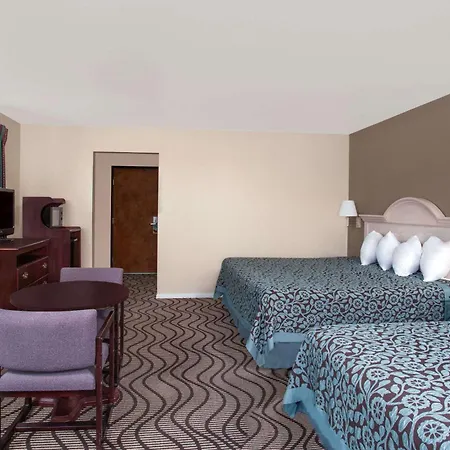 Days Inn By Wyndham Kerrville-3