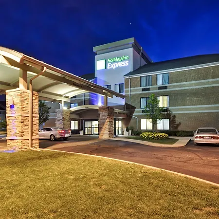 Holiday Inn Express Romulus / Detroit Airport By Ihg-3