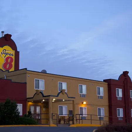 Super 8 By Wyndham Swift Current-2