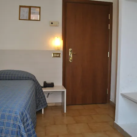 Auto Park Hotel-3