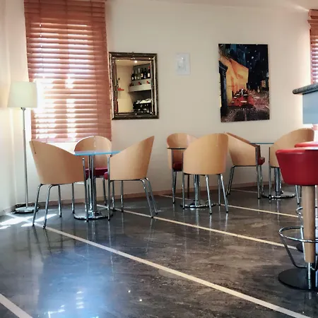 Hotel Maxim-2