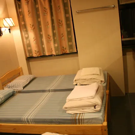 1St Homestay - Hk Tai Wan Hostel-2