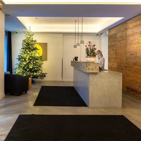 VI Vadi Hotel Bayer 89-2