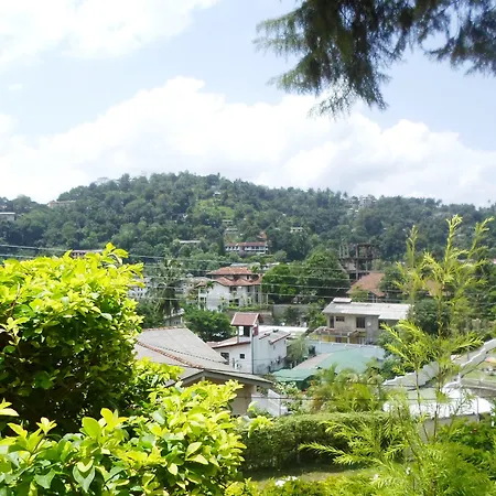 Kandy Hills-3
