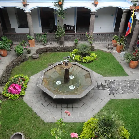 Hotel + Arte-2