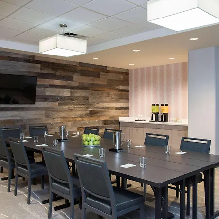 Home2 Suites By Hilton Indianapolis Downtown Indianapolis-3