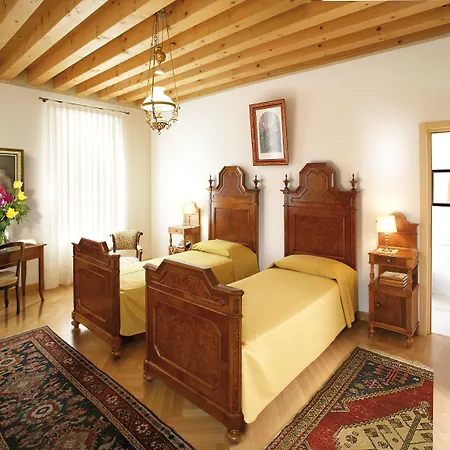 Villa Busta Hotel-3