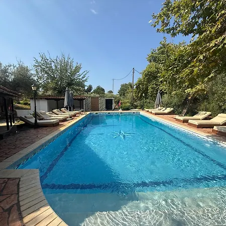 Makis House-3