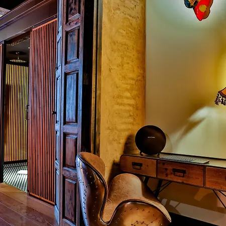Hotel Lobby-2