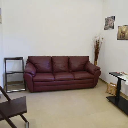 La Corte Di Ibla-3