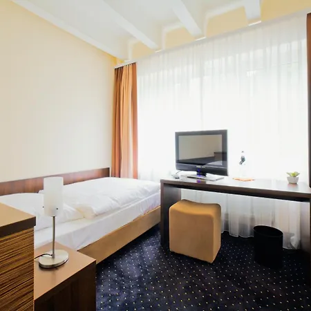 Hotel Silicium-3