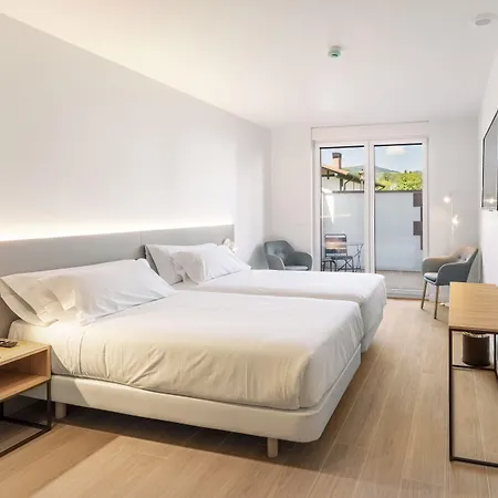 Hostal Antxitonea-2