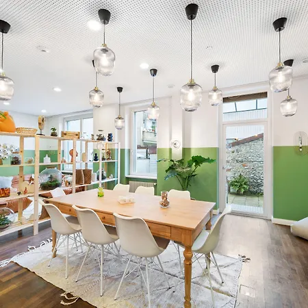 Becozy Self Check-In Pop-Up Hotel Basel-2