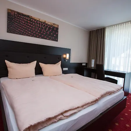 Parkhotel Cochem- Free Parking --2