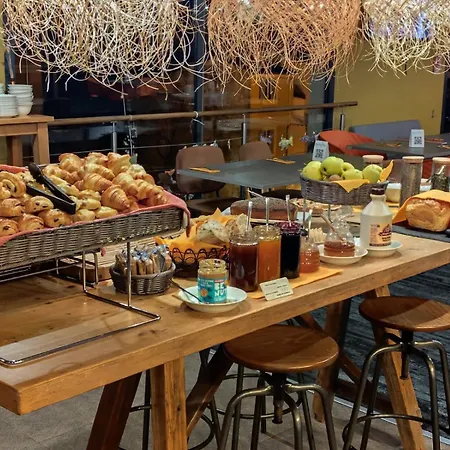 Best Western Linko Aubagne-3