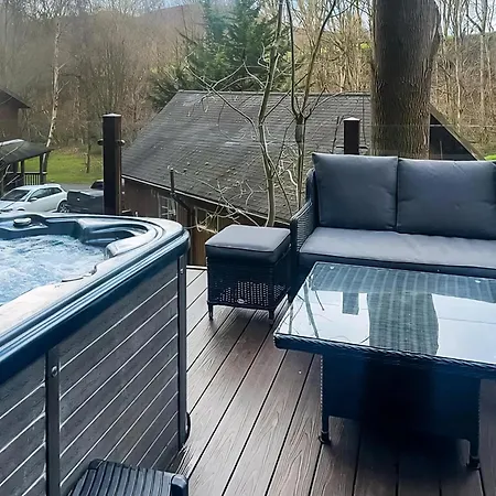 Penvale Lakes Lodges-2