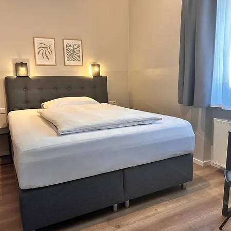 Hotel Villa Solln - Free Parking-3