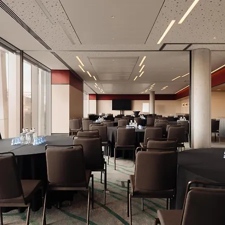 Doubletree By Hilton Amsterdam Centraal Station-3