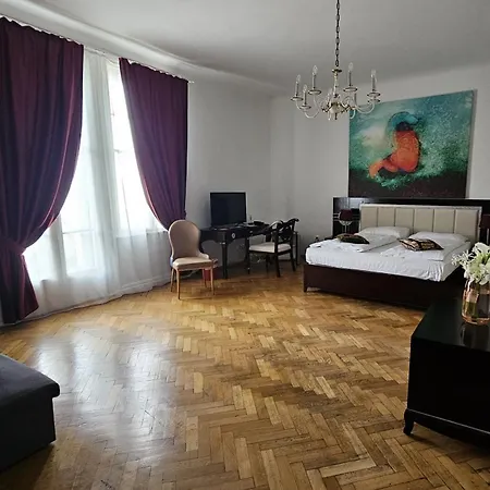 Hotel Pension Museum-3