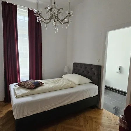 Hotel Pension Museum-2