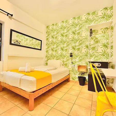 Nanit Rooms Ibiza Hostal-2