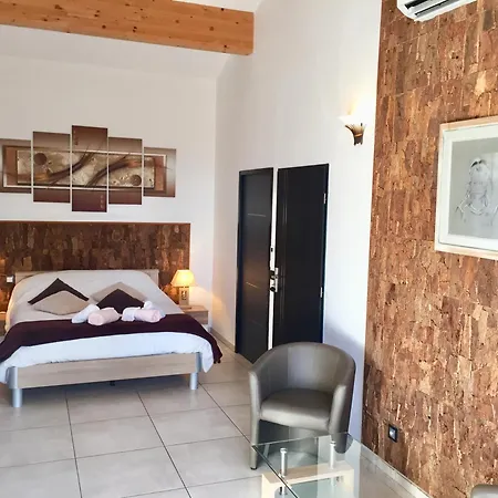 L'Escale Cote Bleue B&B And Spa-3