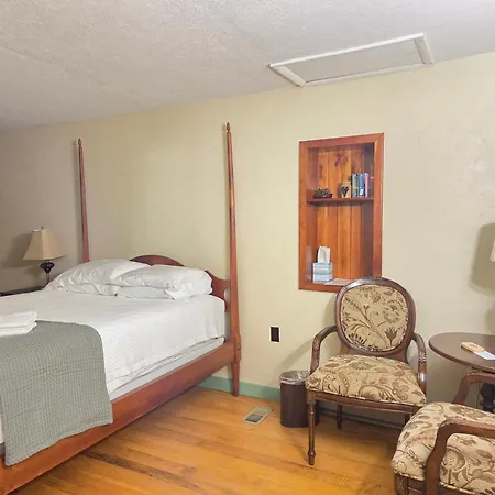 The Cortina Inn-2