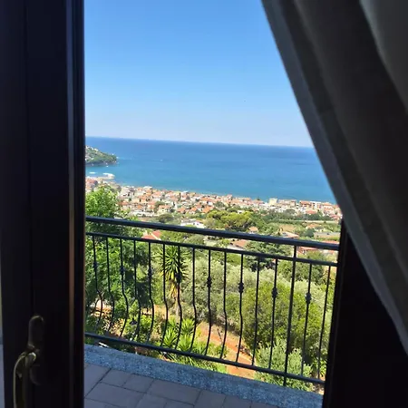 Villa Malandrino Guest House-2
