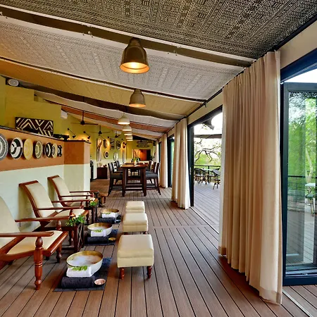 Victoria Falls Safari Club-2