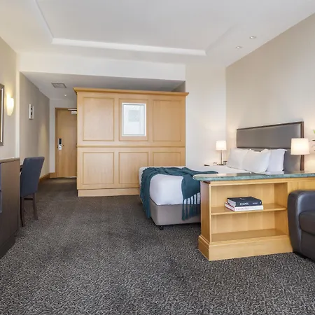 Oaks Gold Coast Hotel-3