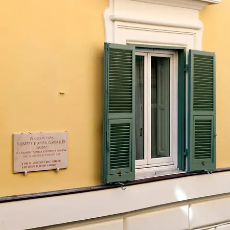Garibaldi Suites Piazza Di Spagna-3