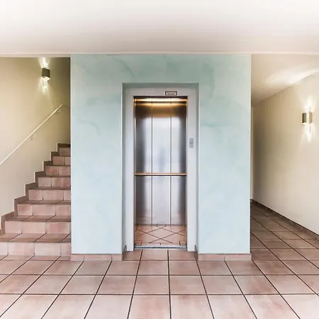 Parkside Apartment House-3