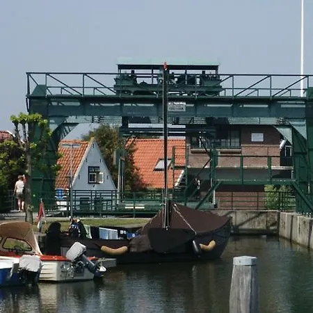 De Halve Maan-2